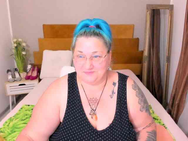 SweetBoobsM