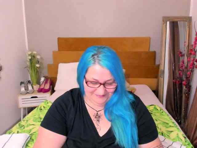 SweetBoobsM webcam