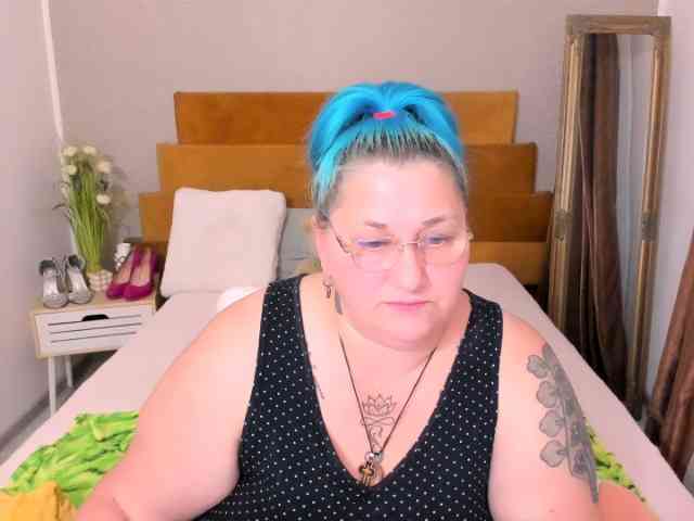 SweetBoobsM