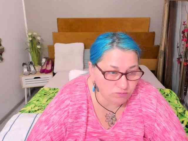 SweetBoobsM webcam