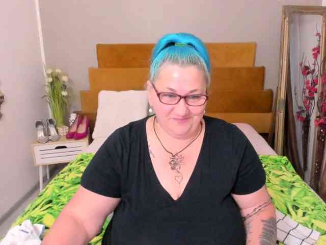 SweetBoobsM