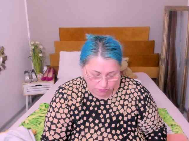 SweetBoobsM webcam