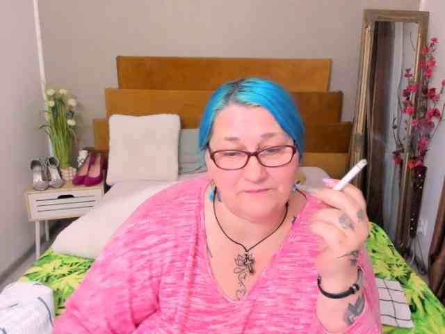 SweetBoobsM webcam
