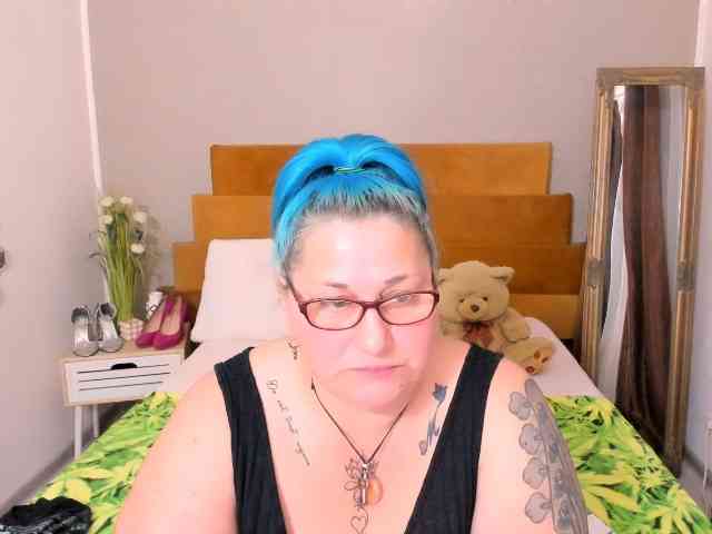 SweetBoobsM