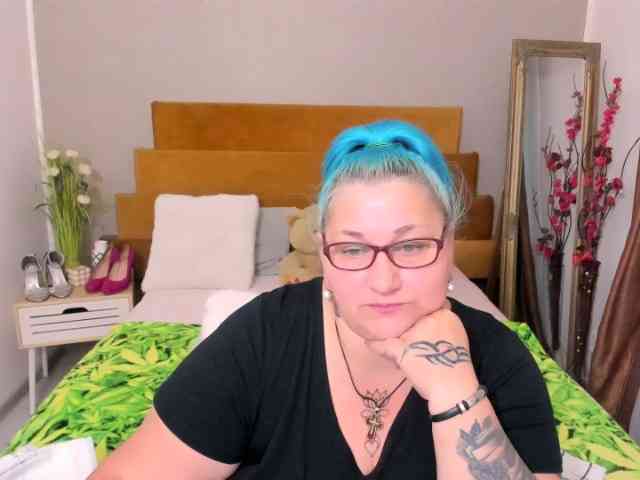 SweetBoobsM