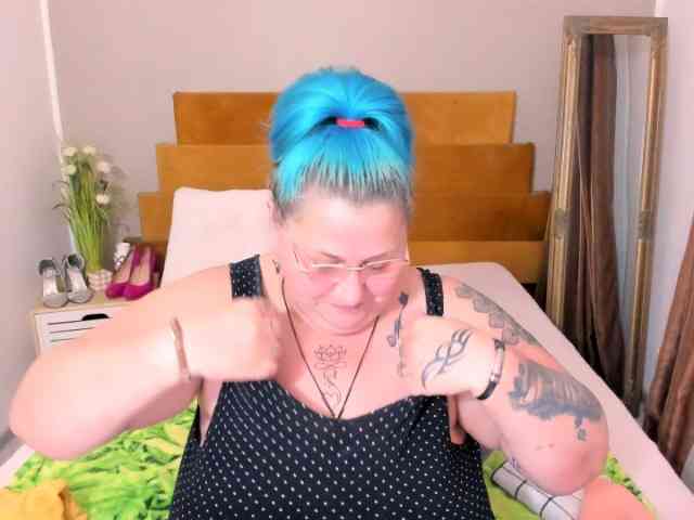 SweetBoobsM