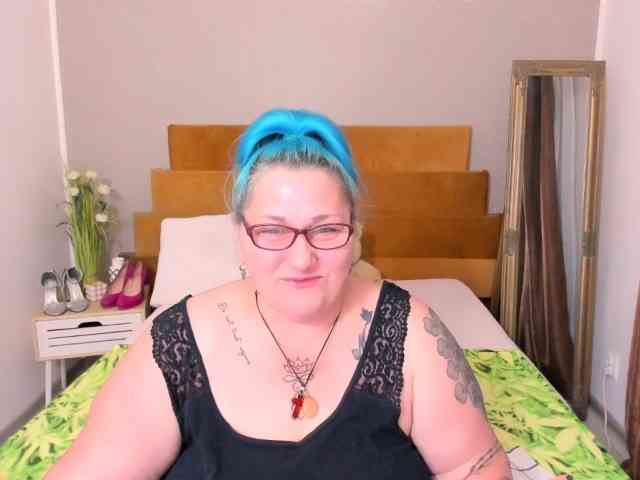 SweetBoobsM