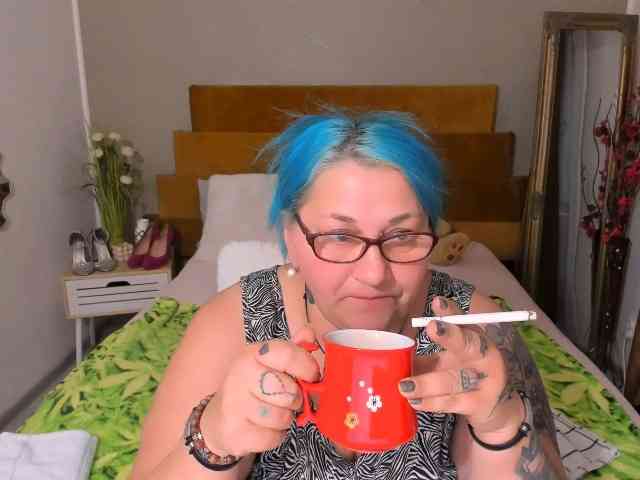 SweetBoobsM webcam