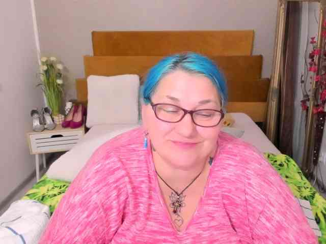 SweetBoobsM webcam