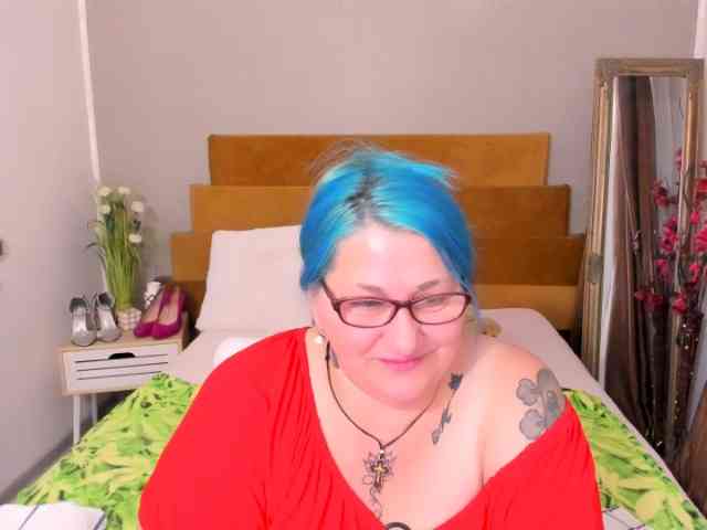 SweetBoobsM webcam