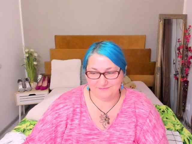 SweetBoobsM webcam