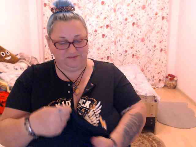 SweetBoobsM