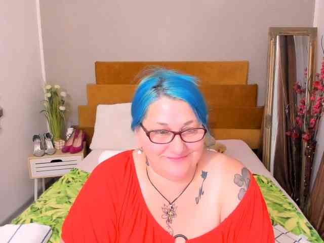 SweetBoobsM webcam