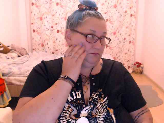 SweetBoobsM