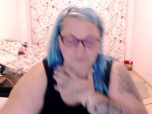 SweetBoobsM webcam