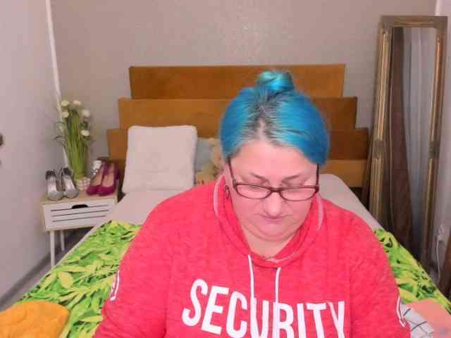 SweetBoobsM webcam