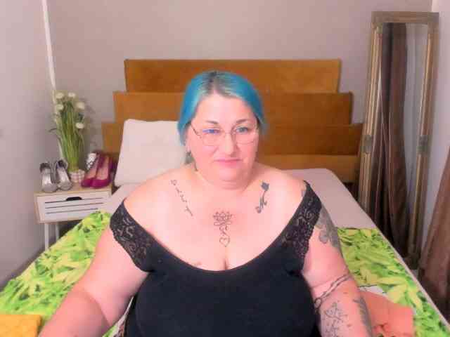 SweetBoobsM