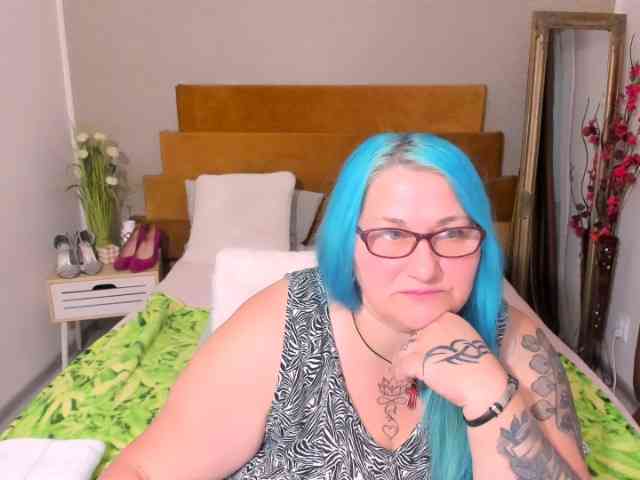 SweetBoobsM webcam