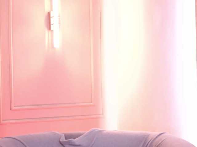 MilaFawn live cam on BongaCams