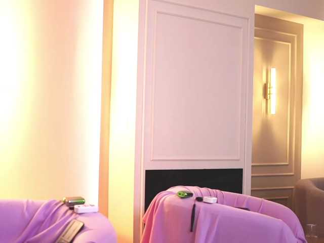 MilaFawn, en directo ahora en BongaCams