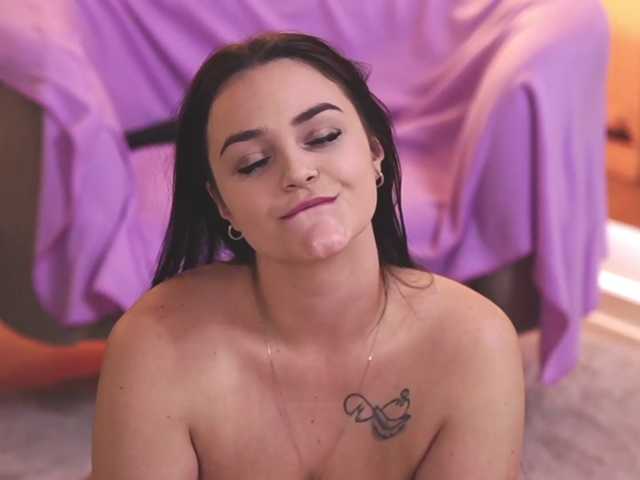 MilaFawn, en directo ahora en BongaCams