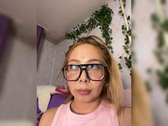 BabySuzika webcam
