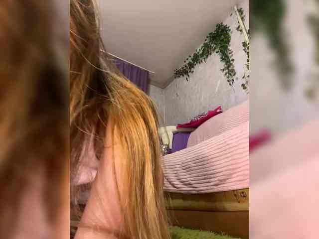 BabySuzika webcam