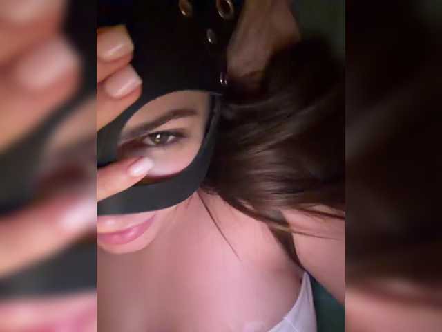 Milana20026 live cam on BongaCams