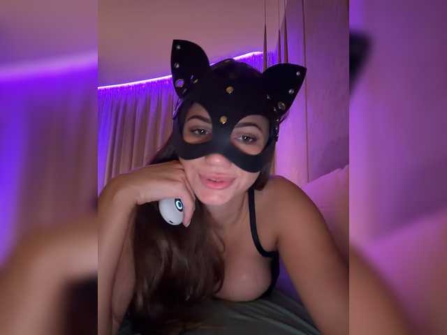 Milana20026 live cam on BongaCams
