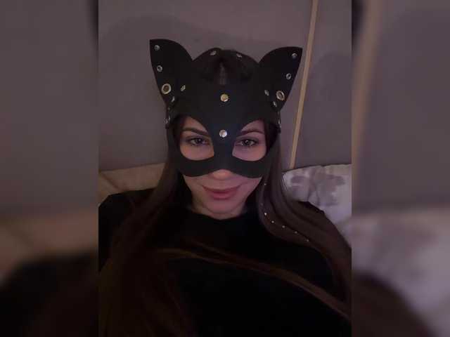 MilanaMila Live Cam