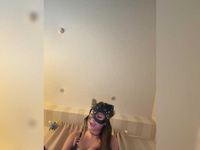 MilanaMila live cam on BongaCams