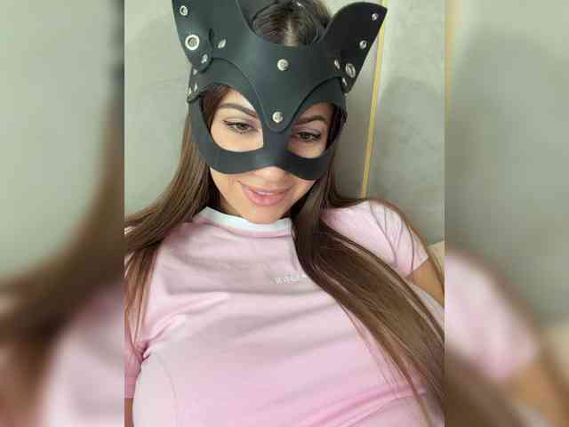 MilanaMila webcam