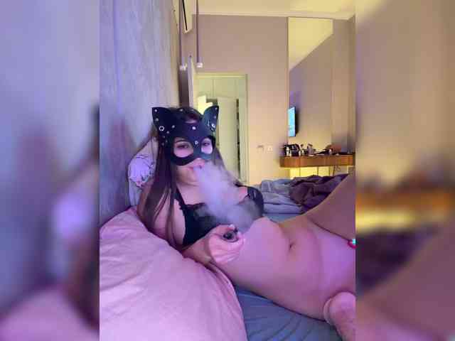 MilanaMila webcam