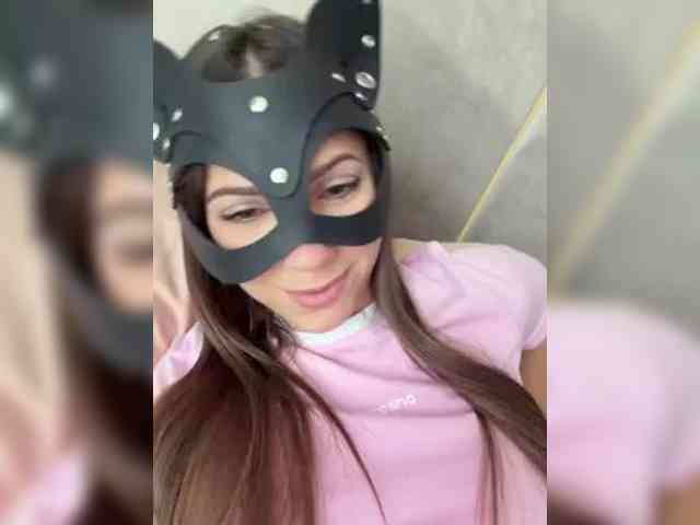MilanaMila webcam