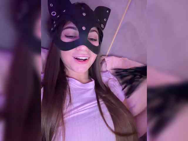 MilanaMila webcam