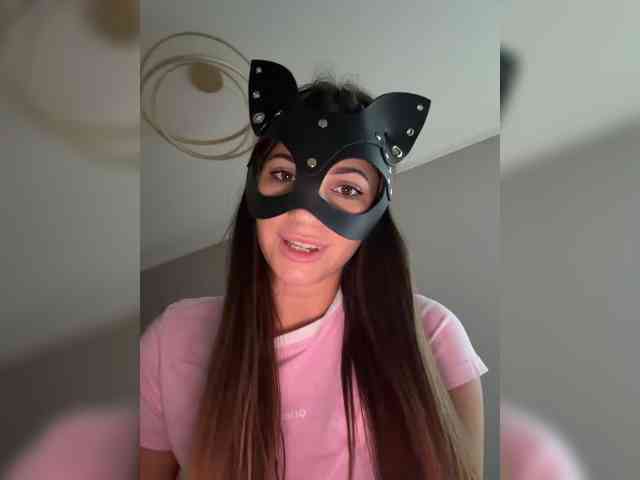 MilanaMila webcam