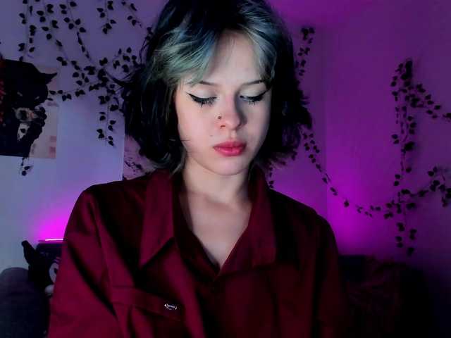 maddie-veil live cam on BongaCams