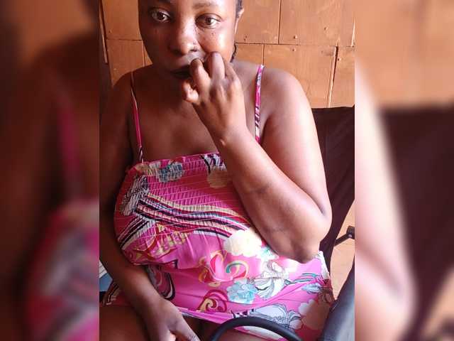 Curveythickqueen