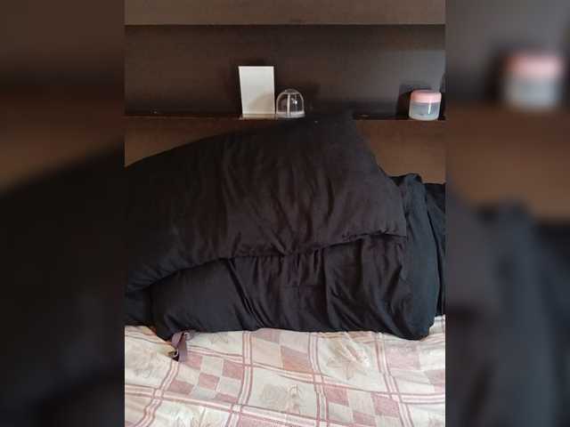 Curveythickqueen live cam on BongaCams