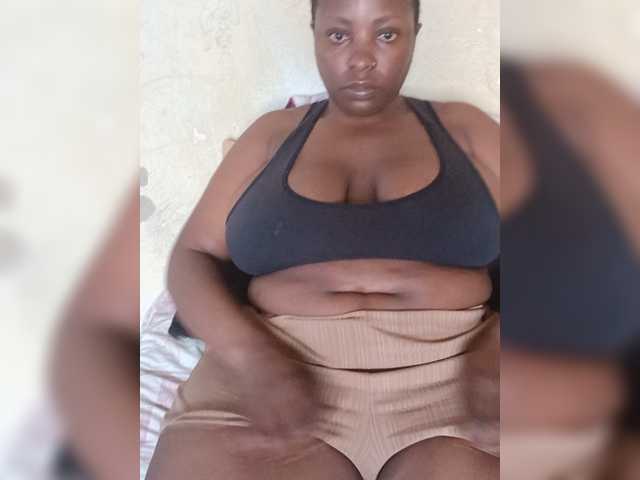 Curveythickqueen