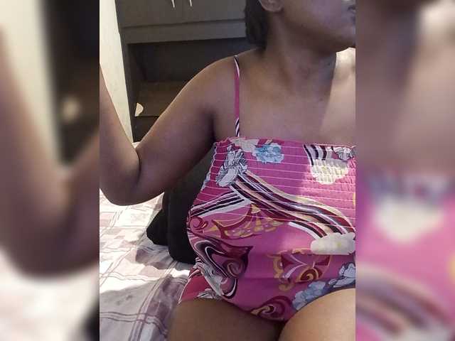 Webcam performer Curveythick Queen (Curveythickqueen) online show Curveythick Queen (Curveythickqueen)