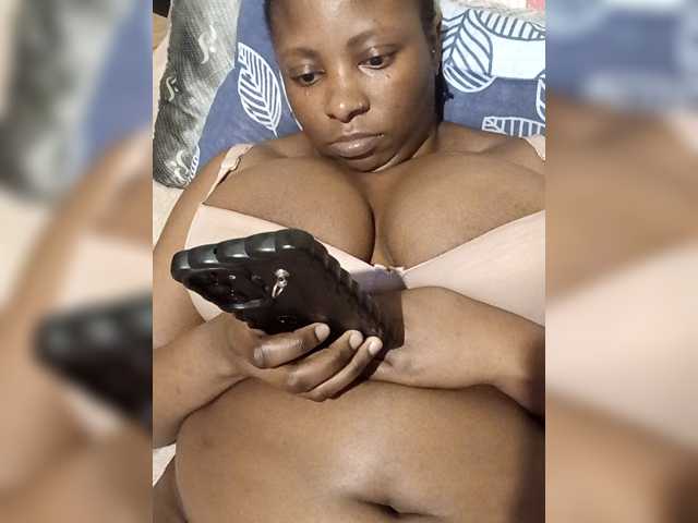 Curveythickqueen