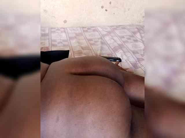 Curveythickqueen