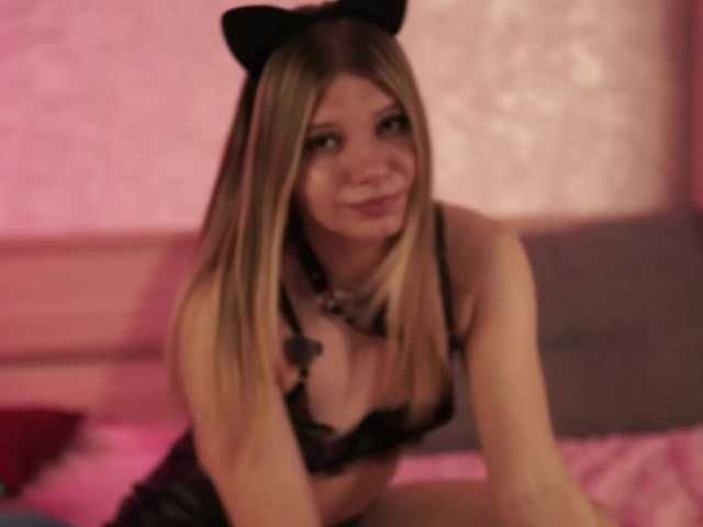 NaomiWinter live cam on BongaCams