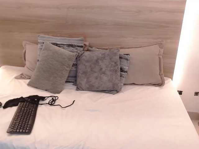 Zafiro-Hills live cam on BongaCams
