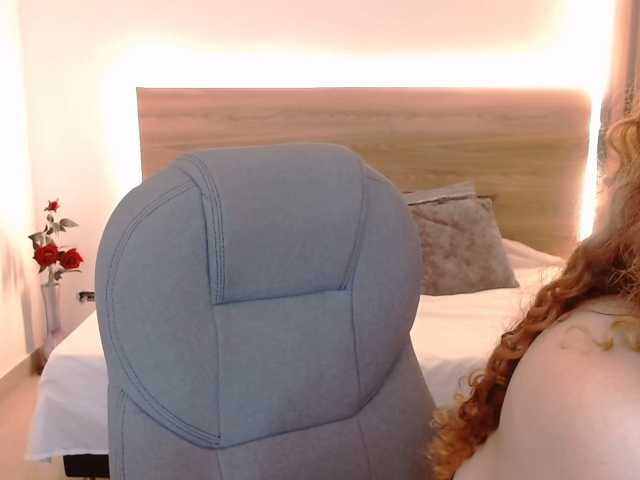 Zafiro-Hills live cam on BongaCams
