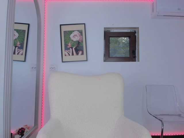 zooeyboobies live cam preview