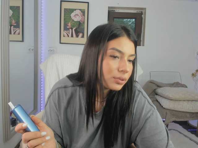 zooeyboobies live cam on BongaCams