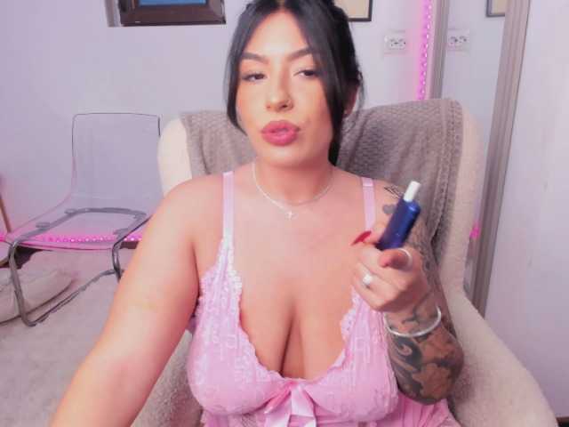 zooeyboobies live cam on BongaCams
