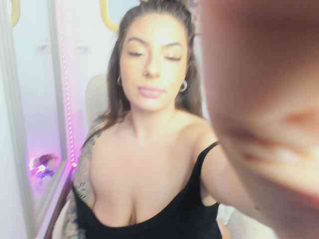 zooeyboobies webcam